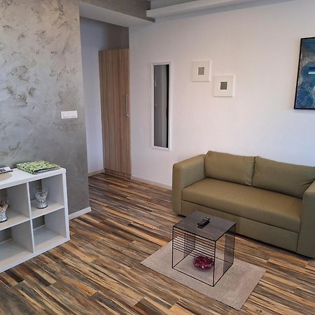 Apartments And Rooms Lorena 236 Ровінь Екстер'єр фото